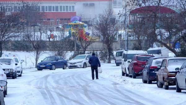 Edirne'de kar yağışı sonrası buzlanma vatandaşları zor durumda bıraktı - Sayfa 2