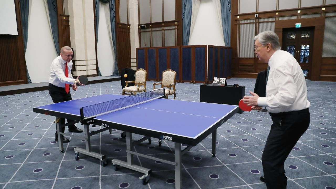 Erdoğan ve Tokayev masa tenisi oynadı - Sayfa 1