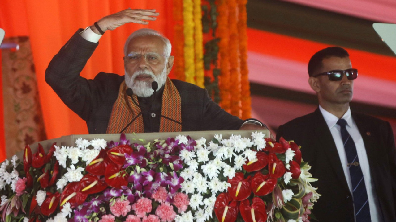 Bloomberg yazdı: Dünyanın en büyük seçimi Modi'nin Hindistan üzerindeki hakimiyetini test ediyor