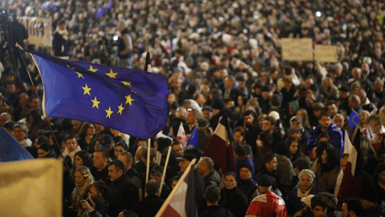 Gürcistan'da seçim sonuçları protesto edildi