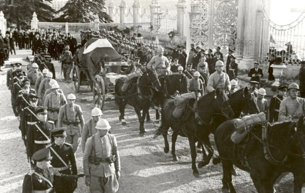 Mustafa Kemal Atatürk'ün ebediyete intikalinin 86. yılı - Resim : 2