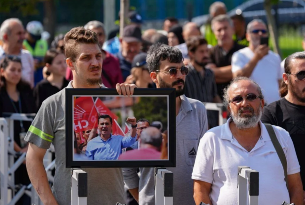 Başkan Ferdi Zeyrek'e acı veda! Gözyaşları sel oldu... 'Ben bugün ona sözümü verdim' - Resim : 5