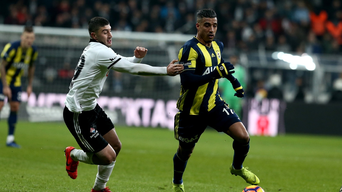 Fenerbahçe’de Mehmet Topal ve Nabil Dirar’ın son durumu! - Sayfa 1
