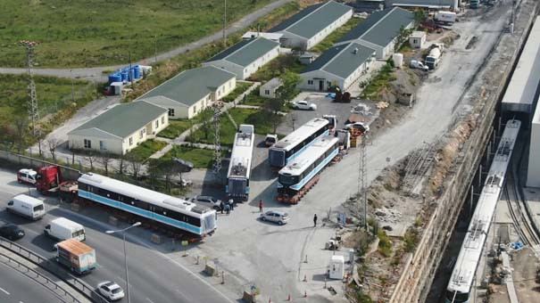 TIR'larla getirilen trenler raylara indirildi - Sayfa 4