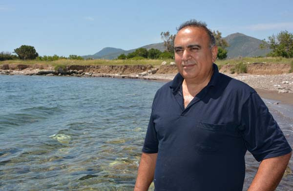 Yer: Muğla... Denizin dibinde gördüğü cisme yöneldi ve... - Sayfa 4