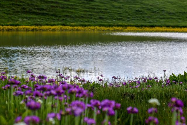 Adını efsanelerden alan ‘Dipsiz Göl' büyülüyor 