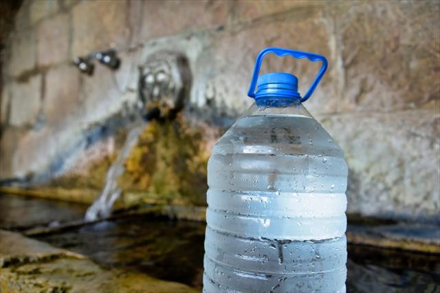 Bu çeşmenin hikayesi de suyu da çok güzel 