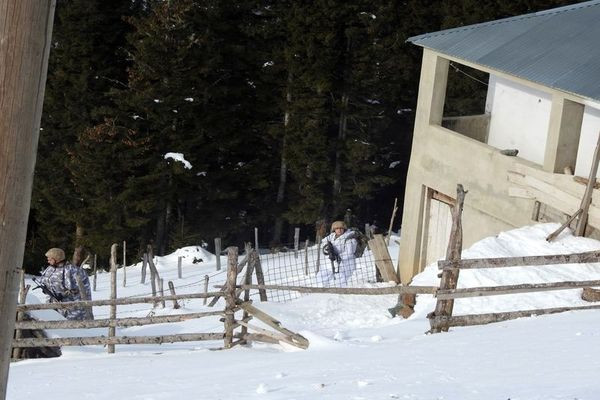 Gümüşhane'de yayla evleri didik didik aranıyor - Resim : 1