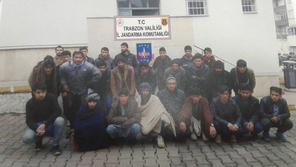 İstanbul diye Trabzon sınırına bıraktılar - Resim : 1