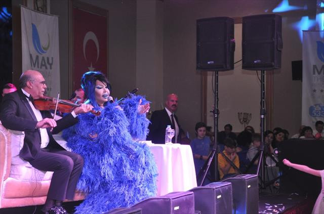 Diva yeni yıla Afyonkarahisar'da girdi