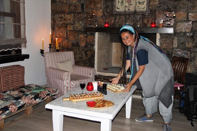 'Mahallenin Muhtarları'nın Şirin'i yeni mesleğiyle şaşırttı