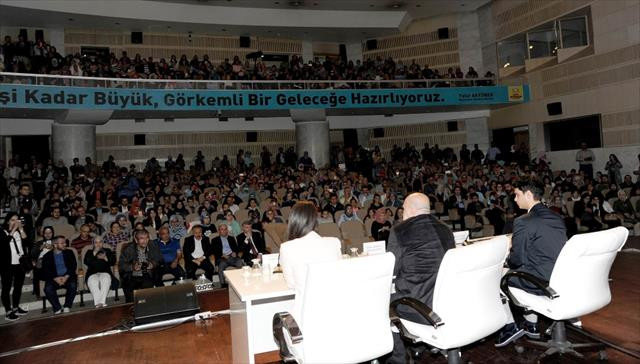 ‘Payitaht Abdülhamid' oyuncuları Konyalılarla buluştu