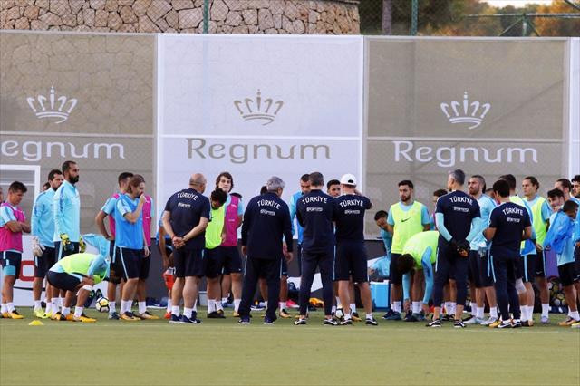 A Milli Takım, İzlanda hazırlığını sürdürdü