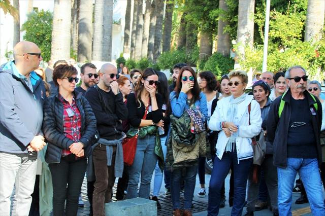 Birce Akalay gözyaşlarına boğuldu