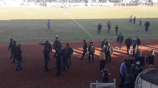 Amatör maçta saha karıştı