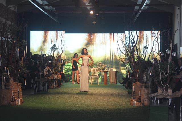 Gökhan Türkmen yardım defilesinde sahne aldı