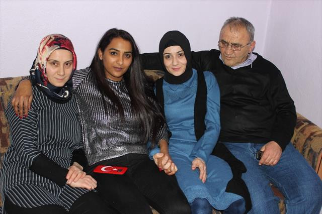 Baba ile 27 yıl sonra kavuştu