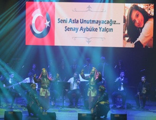 Şehit müzik öğretmeni Aybüke şarkılarla anıldı! - Resim : 2