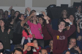 Şehit müzik öğretmeni Aybüke şarkılarla anıldı! - Resim : 4