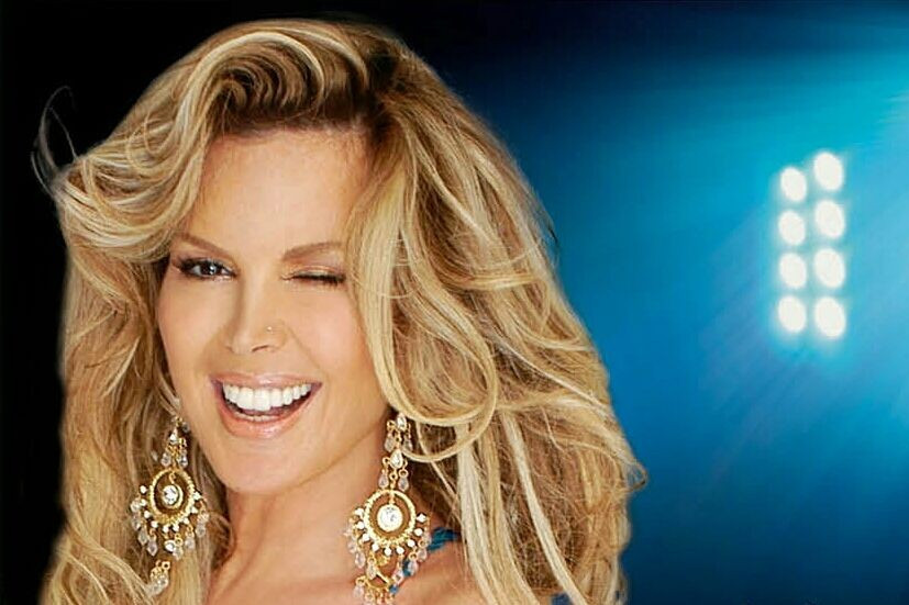 Ünlü şarkıcı Harika Avcı gözaltına alındı - Resim : 1