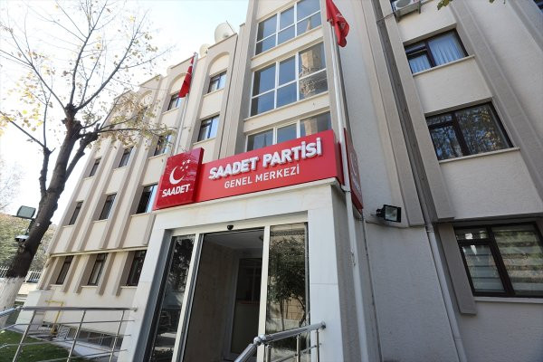 Oğul Erbakan'dan Saadet'e icra hamlesi - Resim : 2