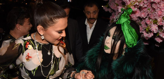 Demet Akalın'ın Bülent Ersoy paniği! - Resim : 1